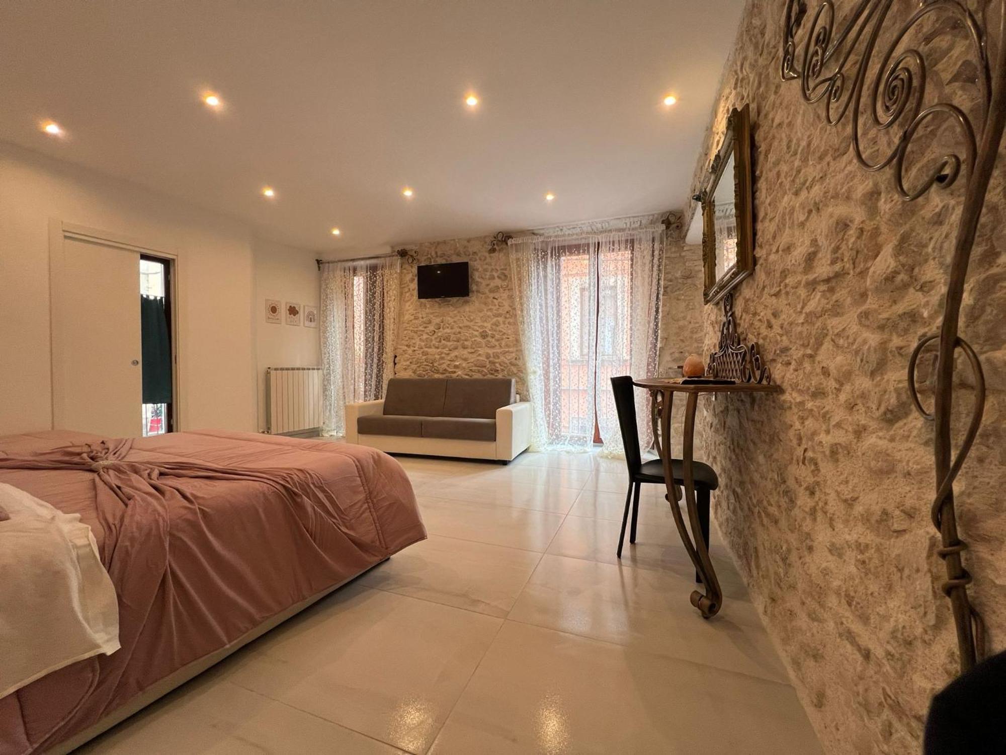 Bed and Breakfast Il Viandante Сульмона Экстерьер фото